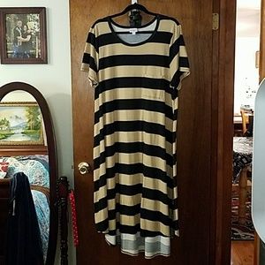 2xl lularoe Carly striped tan and black lula